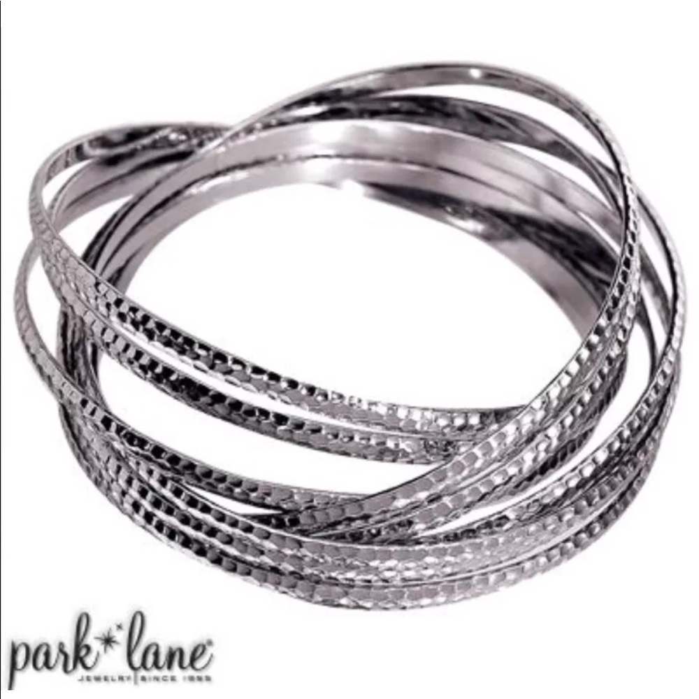 PARK LANE "VOLUME" HAMMERED SILVER BANGLE